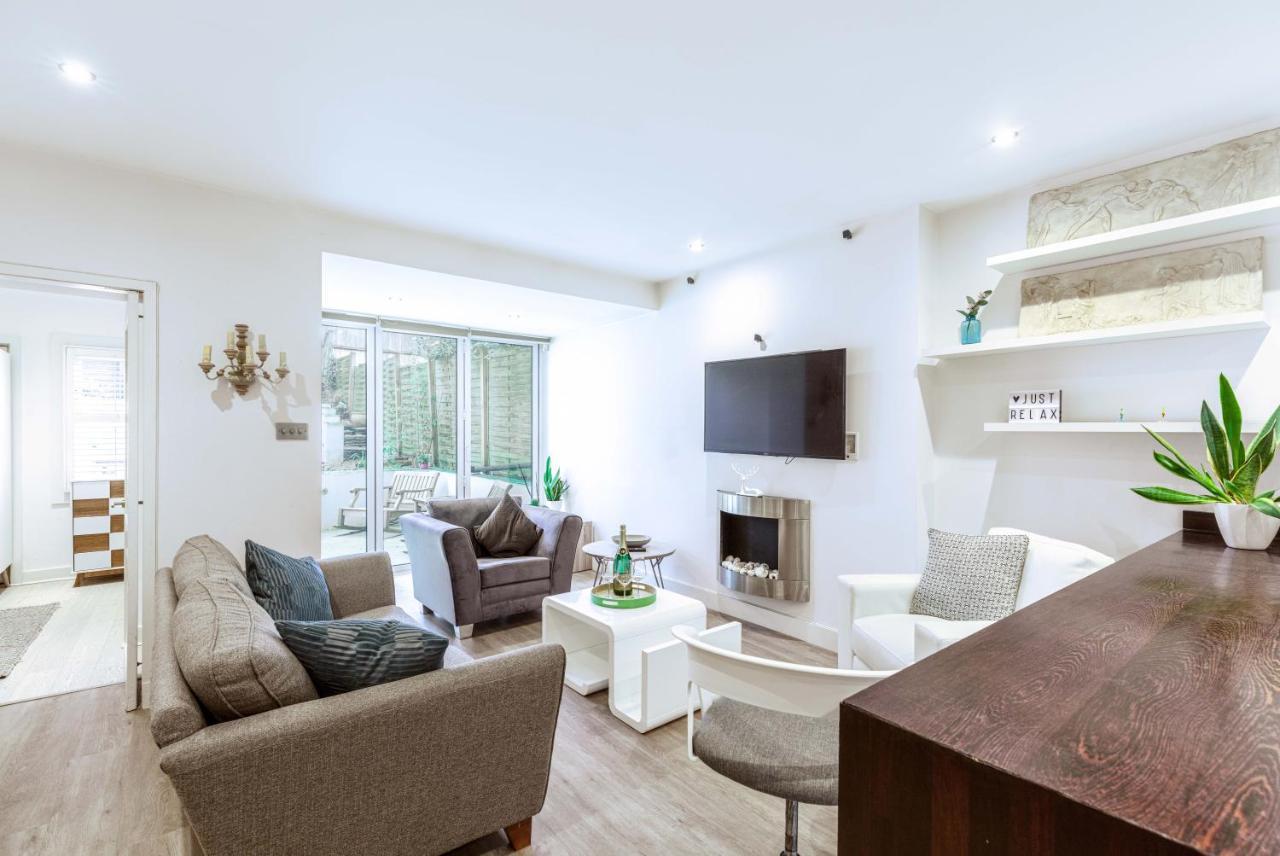 Apartmán Kensington Garden Flat Londýn Exteriér fotografie